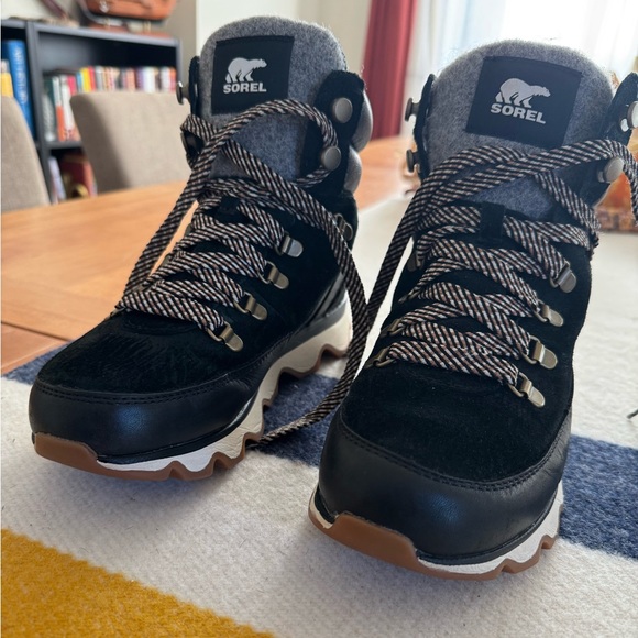 SOREL Kinetic Conquest Sneaker size 7 Black - Picture 12 of 16